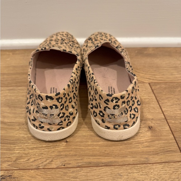 Leopard print TOMS slip ons - Picture 3 of 5